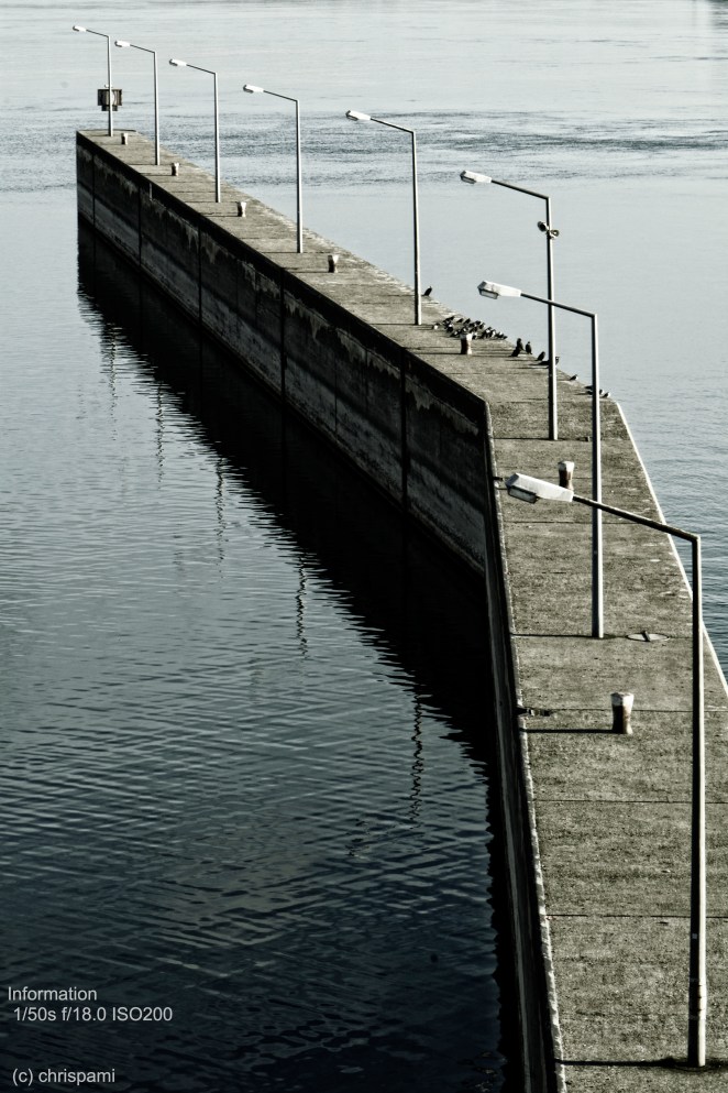 Am Wasser - Architektur mit Nikkor 85 mm