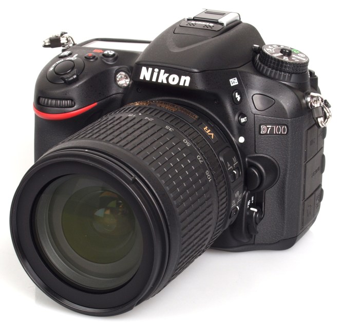 D7100